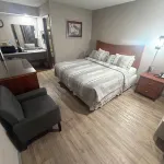 Colonial Inn Hotels in Shawnee