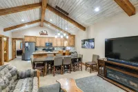 Outdoor Adventure Hub ~ 20 Miles to Yellowstone!