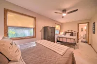 Custom-Built Lakefront Cottage w/ Spacious Yard! - parking