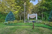 Family-Friendly Stratton Gem Close to Slopes! - Wifi