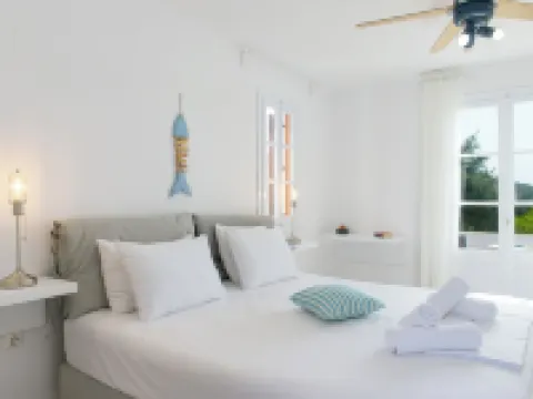 Blue Fish Hotels in Milos