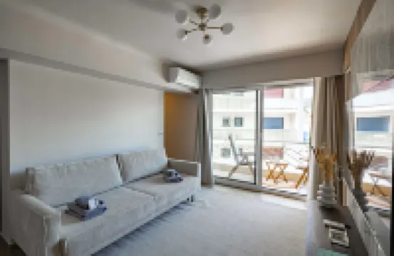 馬丁內斯的四人公寓