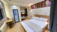 ONE GLOBAL FAMILY GUEST ROOM