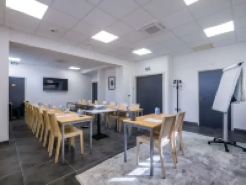 ベストウェスタン ホテル ジャーナル アンティーブ ジュアン レ パン アンティーブのホテル