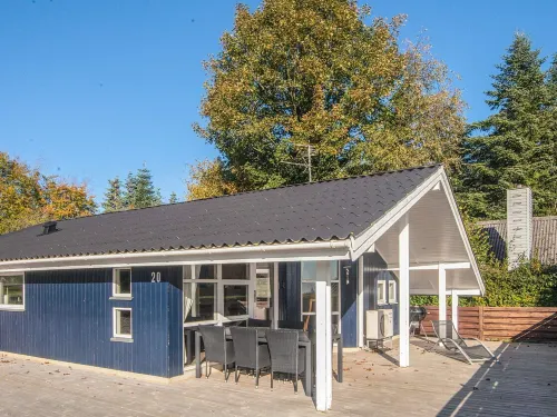 Seaside Haven with Open Terrace - Homestays