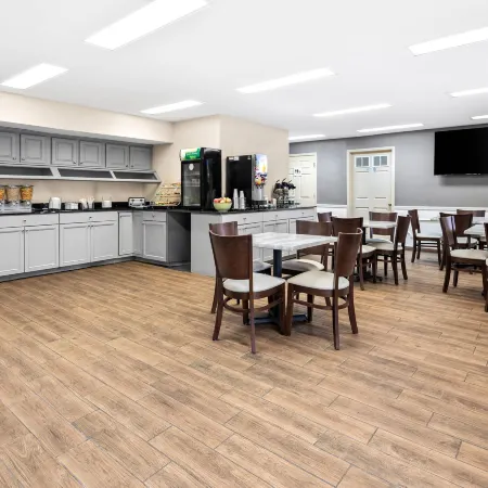 Quality Inn Decatur River City