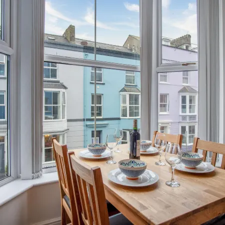 Caldey Island View - 2 Bedroom Apartment - Tenby