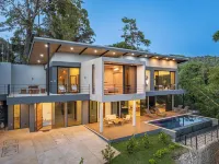 Ocean-View 4Br Villa w/ Private Pool. Walk to Hermosa Beach