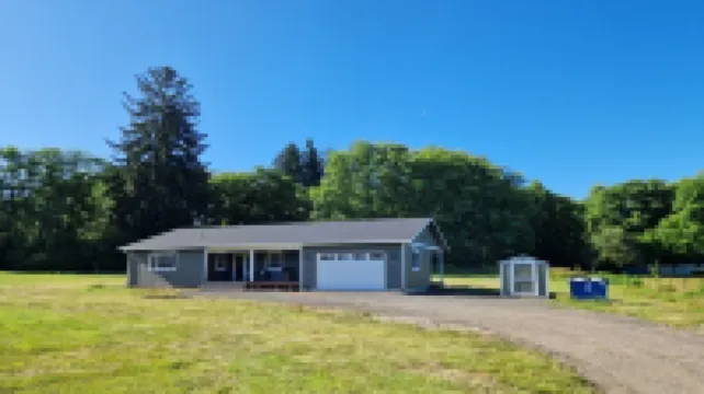 Comfy PNW escape in town - quiet and peaceful, perfect for exploring Olympic NP