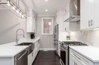 Luxury Modern Harrison West Townhome - Parvekkeita