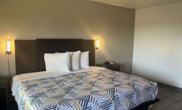 Studio 6 Lake Jackson, TX