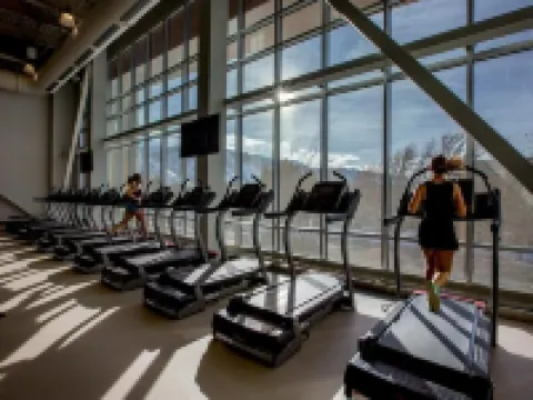 University Inn Hotels in Logan