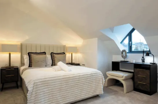 Luxury Church Conversion in Hale - Sleeps 4 Hotels near Ashley Hall Showground