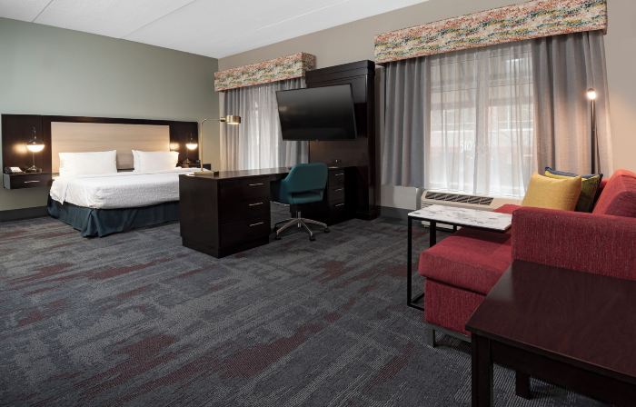 Hampton Inn & Suites Raleigh Downtown