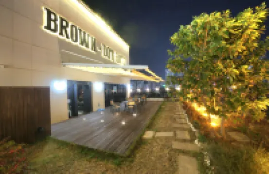 براون دوت بوسان ستيشن سكاي جاردن