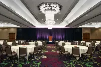 DoubleTree by Hilton Sonoma Wine Country - Parkplatz
