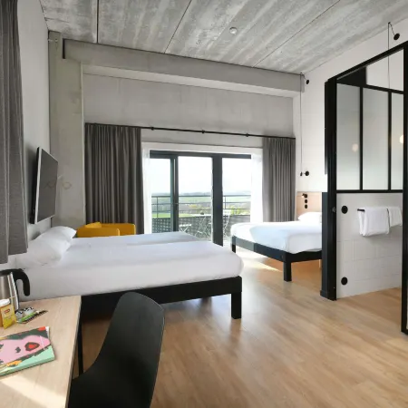 Ibis Styles Namur Отели в г. Намюр