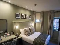 The George Hotel - parcheggio