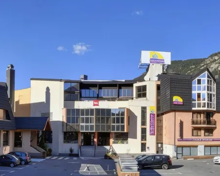 Suite Home Briancon Serre Chevalier Hotels in Briançon