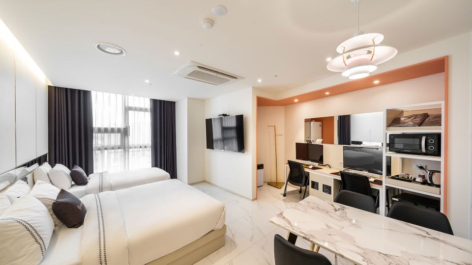 Gimpo JJ Hotel