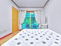 Jecheon Lake View Pension - مبيت وإفطار
