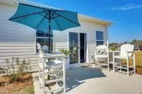 2 Mi to Ocean Isle Beach! Coastal Getaway w/ Patio - Beach