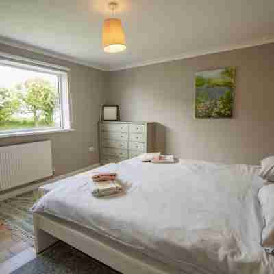Spacious Home Near Porthtowan Beach Rooms