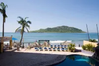 Las Flores Beach Resort