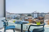 C-Side Deluxe Studios with Balconies in Finikoudes - Apartment