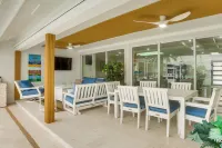 Luxe Canal Home 2 King Suites Huge Salt Pool - Wifi