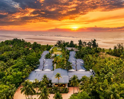 Foxoso la Beach Resort, Morjim Hotels in Morjim