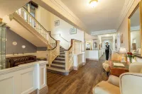 Northfield Hotel - Pools