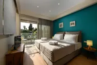 Tessera Villas & Studios Collection - Pools