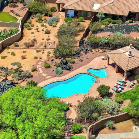 Pool & Hot Tub Access! Gated Santa Clara Getaway