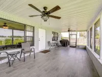 Hook, Line & Leisure: Lakefront Gem w/ Porch! Hotels in Winter Haven