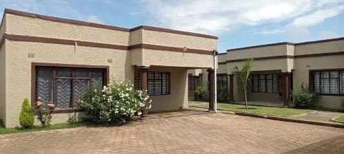 Room-Self Contained Rooms - parking