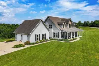 Great for Groups! Corinth Gem w/ Game Room & Pool - 4-Star