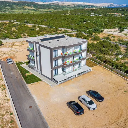 Deluxe Villa Laura with Pool Studio 1b