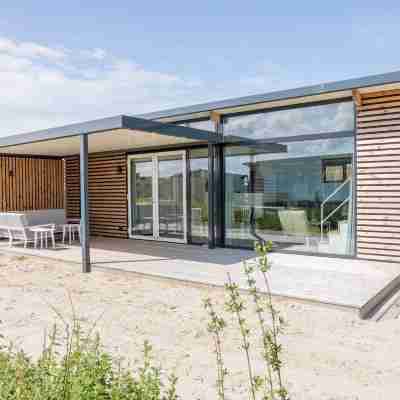 Great Lodge with Microwave Oven Near Beach Hotel Exterior