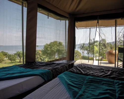 Room-Find a Quiet Beach Resort at Rushel Hotels in Rutsiro