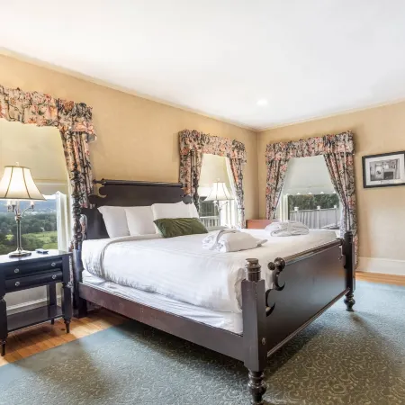 Traditions Hotel & Spa Johnson City - Binghamton, Ascend Hotel Collection