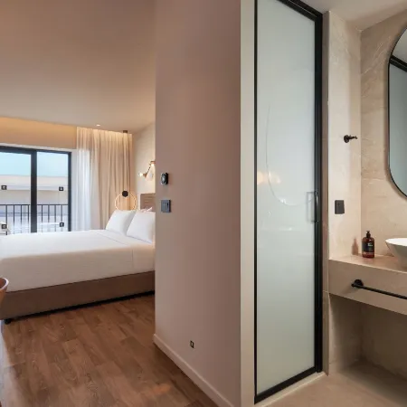 Enorme Epavli Urban Living