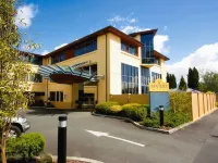 Ventura Inn & Suites Hamilton Hotels in Hamilton