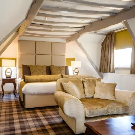 The Legacy Rose & Crown Hotel