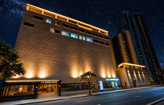 Geoje-si Hound Hotel Jangseungpo
