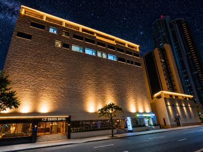 Geoje-si Hound Hotel Jangseungpo