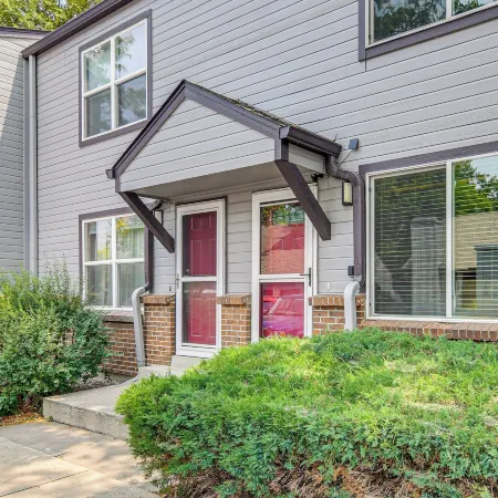 3 Mi to Old Town Arvada! Family Townhome w/ Patio