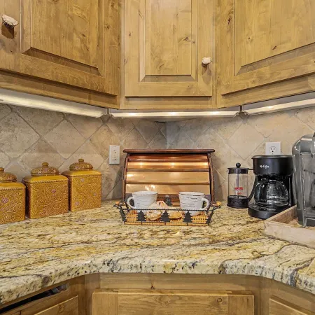River House 4-bdr Luxury Riverfront Estate