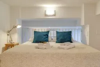 GuestReady - Charming Studio with Patio in Gràcia バルサルネスのホテル