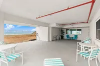 Sandpiper Towers 512 - Apartments